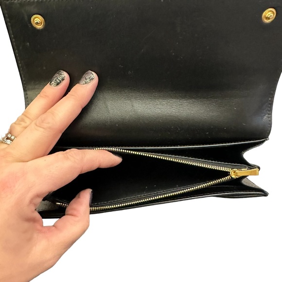 Celine Large Flap Wallet In Grained Calfskin Black - Picture 8 of 16
